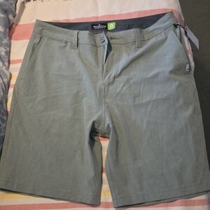 Quiksilver Men's Light Green Flat Front Shorts